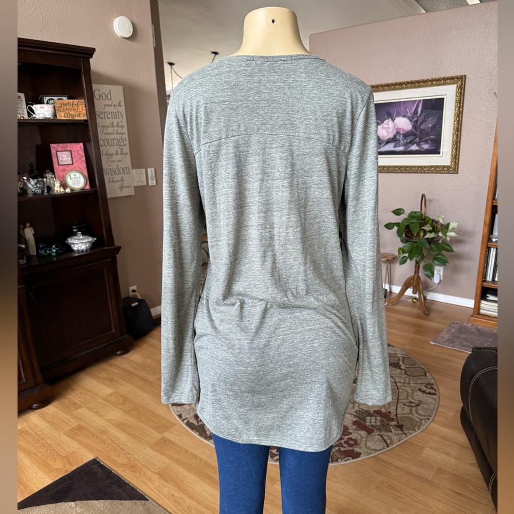 Color Thread gray long sleeve tunic w/pockets-size M - Picture 8 of 9